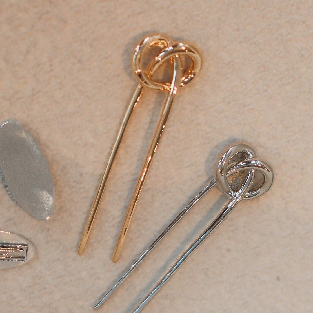 Twirl French Pin
